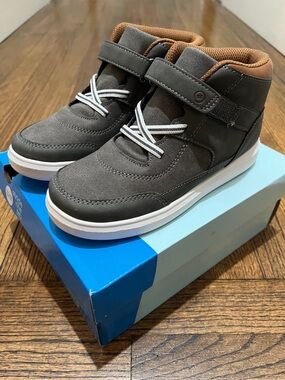 Stride Rite Boys Gray and Brown High-Top Sneakers
